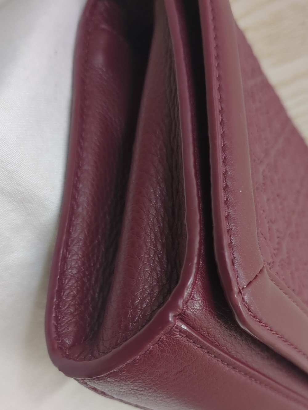  Tory Burch Bryant Quilted Leather Crossbody  - Picture 5 of 17